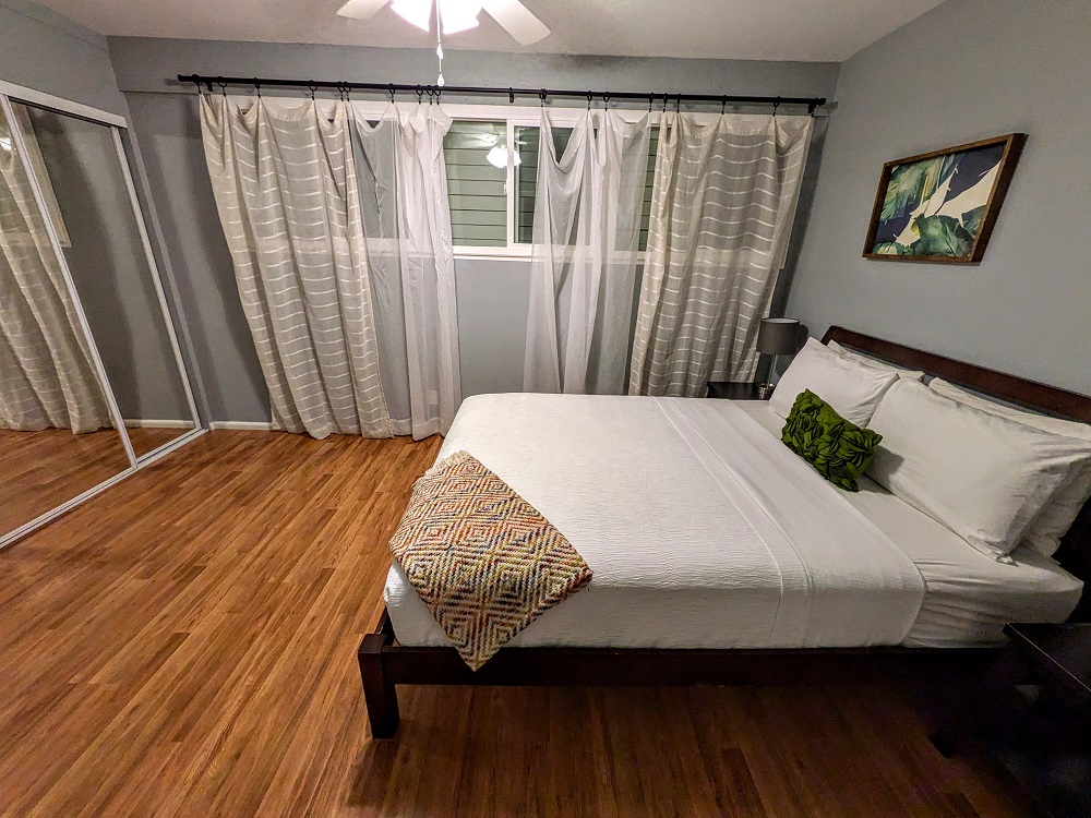 Bedroom of our Vacasa property in Kailua-Kona, HI