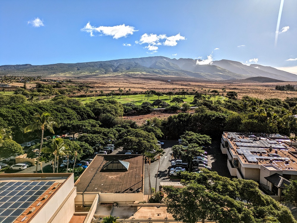 Hyatt Regency Maui Resort & Spa - Mountain view from our living room