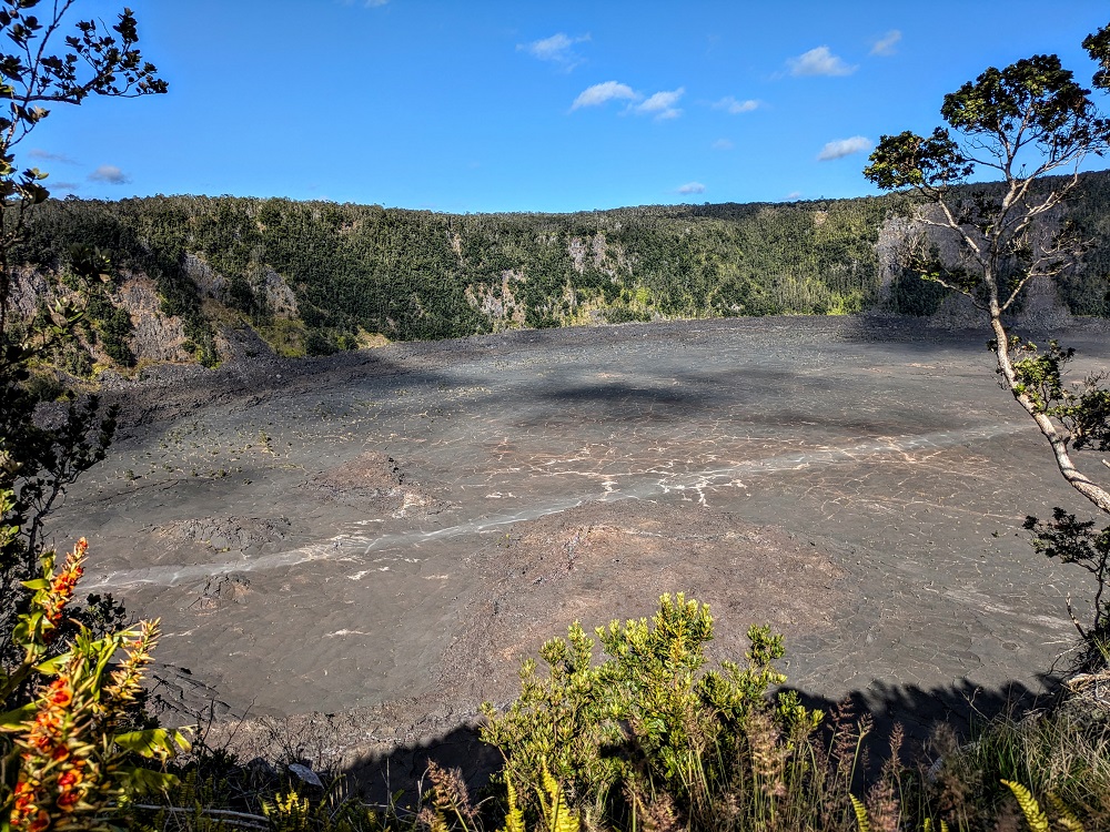 View from Puʻupuaʻi Overlook in Hawaii Volcanoes National Park