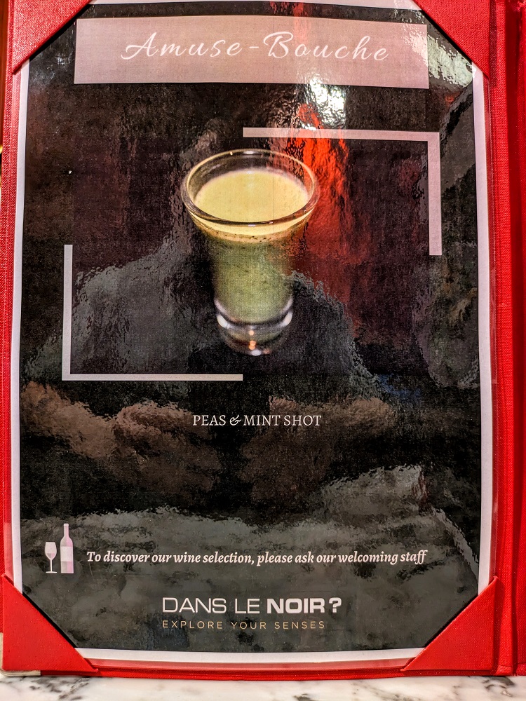 Dans Le Noir amuse bouche