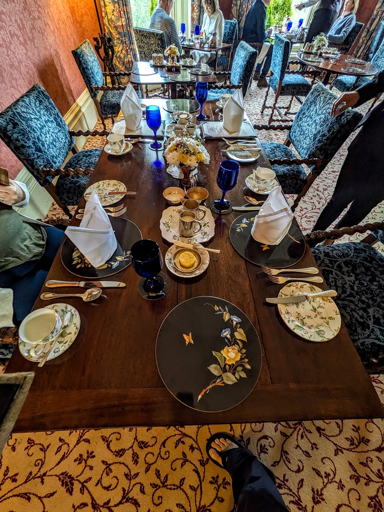 Inverlochy Castle Hotel - Breakfast table setting