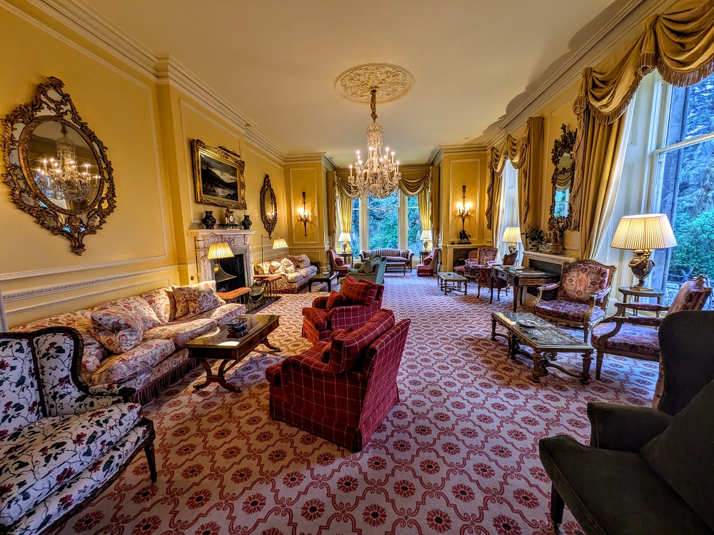 Inverlochy Castle Hotel - Drawing room