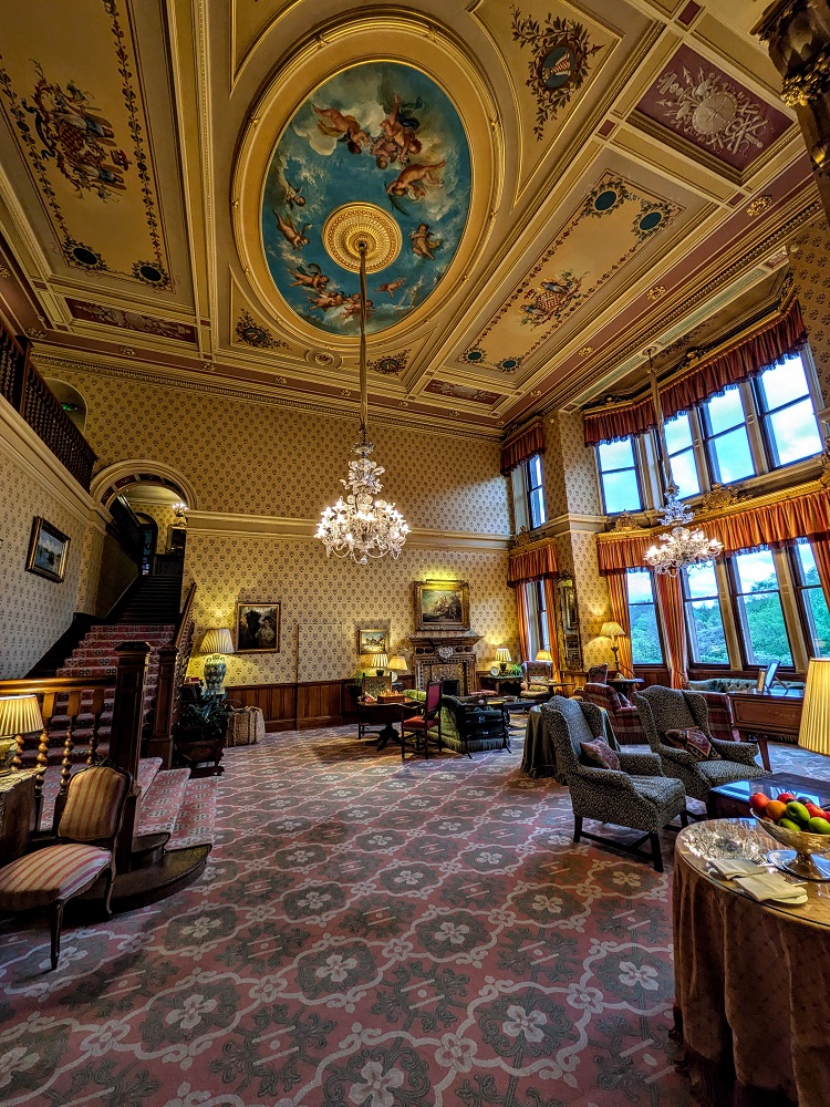 Inverlochy Castle Hotel - Sitting room