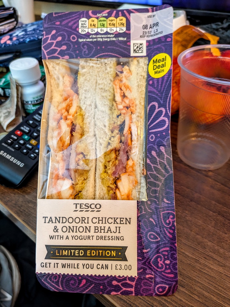 Tesco tandoori chicken & onion bhaji sandwich