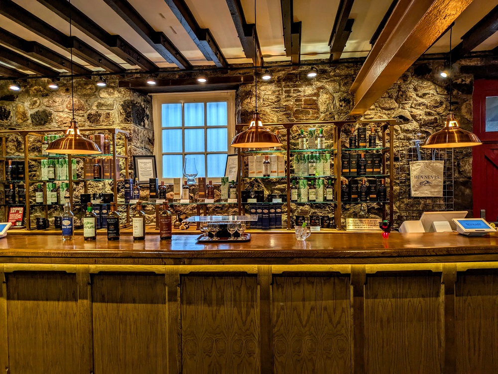 The bar at Ben Nevis Distillery