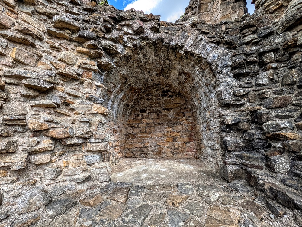 Barnard Castle - Oven in the Bakehouse