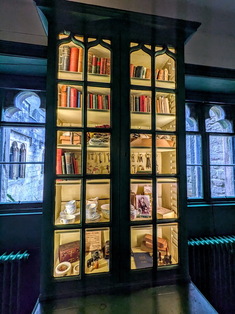 Raby Castle - Cabinet in the housekeeper's sitting room
